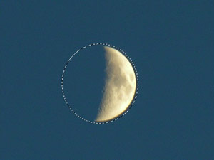 den Mond auswählen