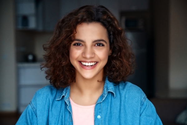 Ergebnis mit AKVIS MakeUp: wie ein Covergirl aussehen